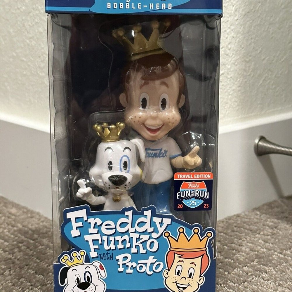 Funko Wacky Wobbler - Freddy Funko With Proto Bobble-Head - Fun On The Run Exc.